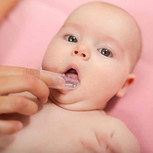 Comment soulager les maux de dents de bébé ?